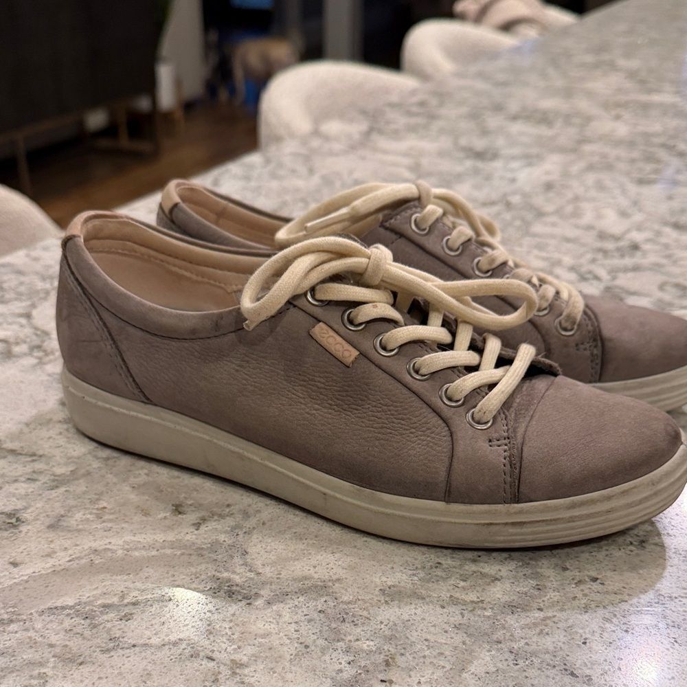 Ecco Taupe Sneakers with Cream Laces